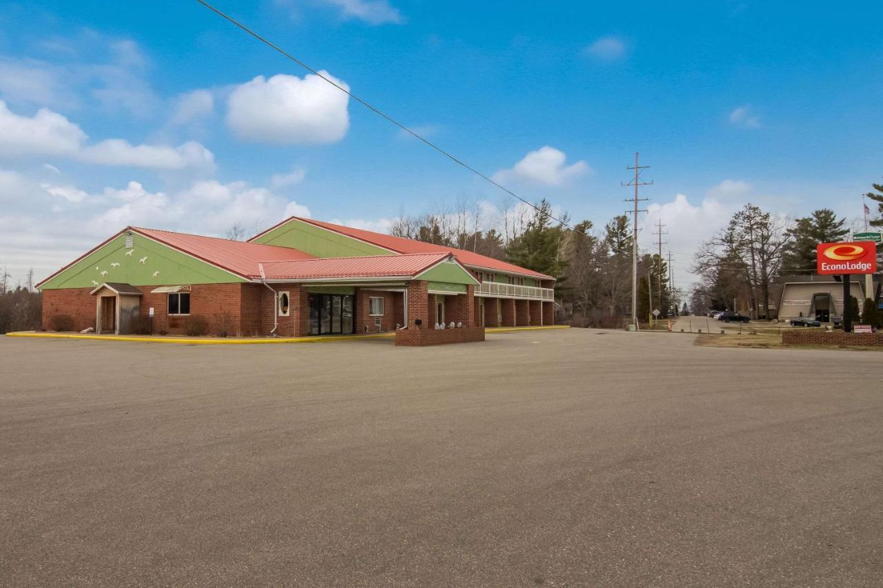 Econo Lodge Cadillac By Choice Esterno foto