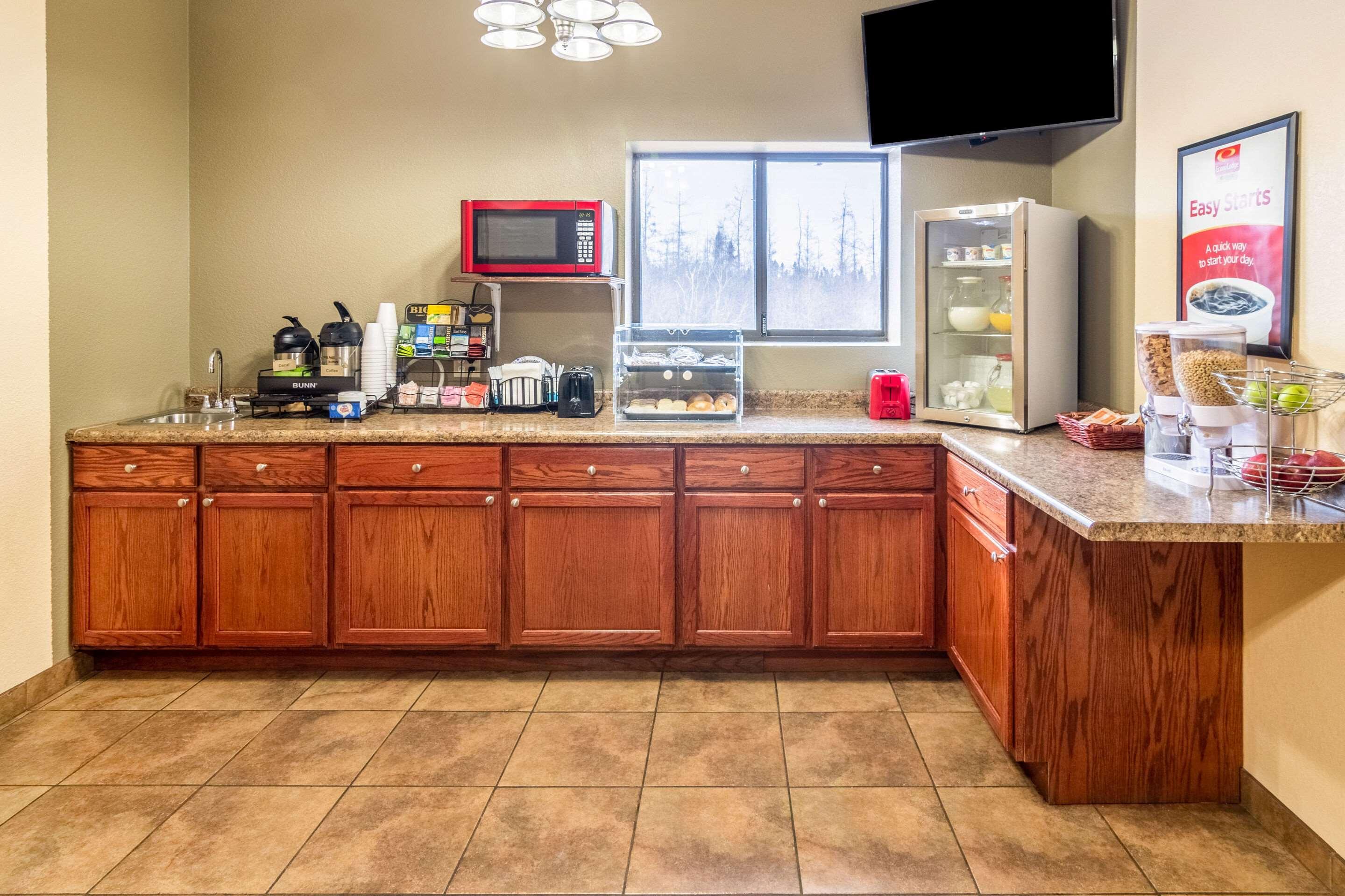 Econo Lodge Cadillac By Choice Esterno foto